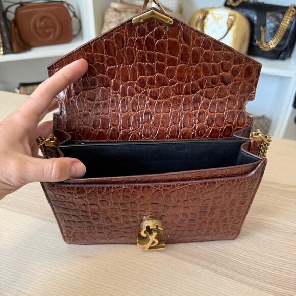 Saint Laurent YSL Patent Turtle Embossed Monogram Cassandra Clasp Bag Rouge - Picture 7 of 13